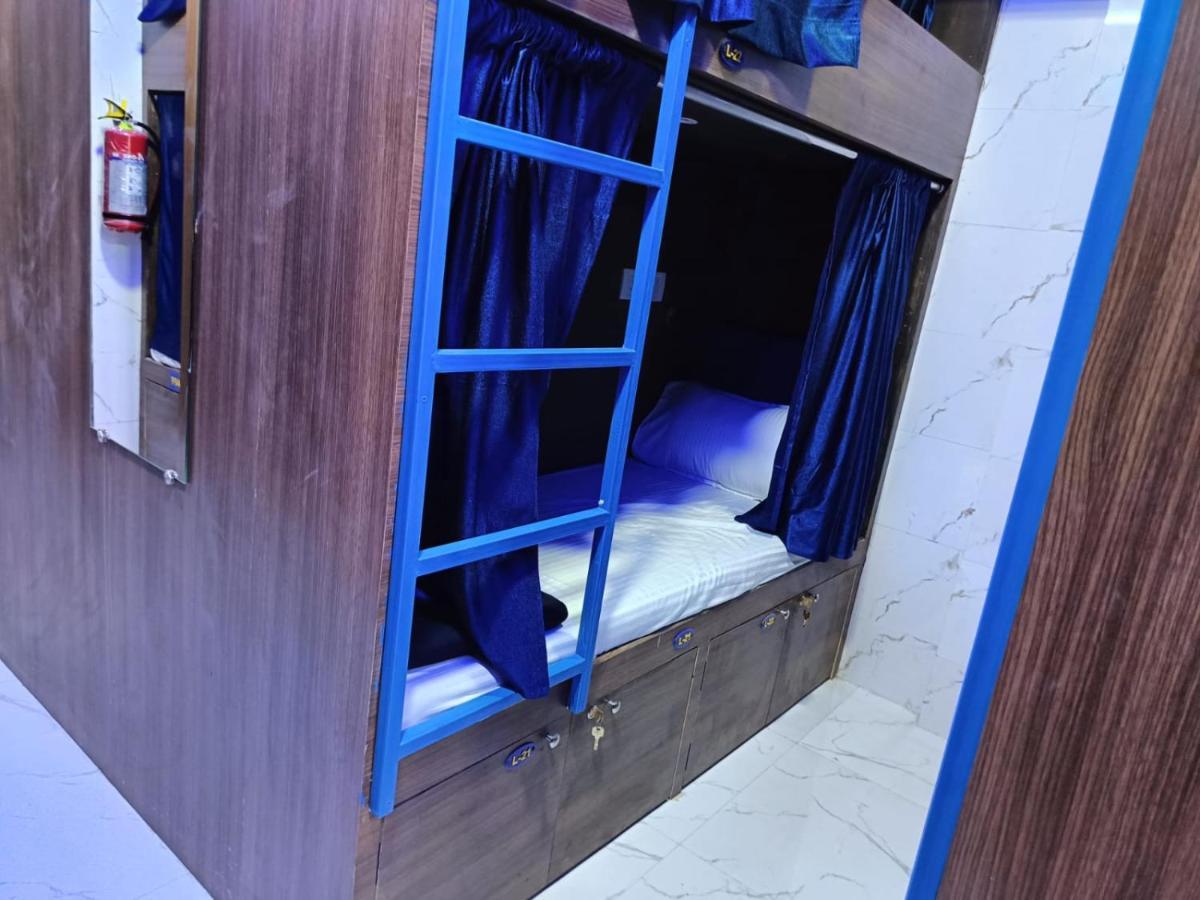 Kohinoor Dormitory - Mumbai — Photos 1